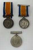 Two Great War medals and a WWII medal (3),