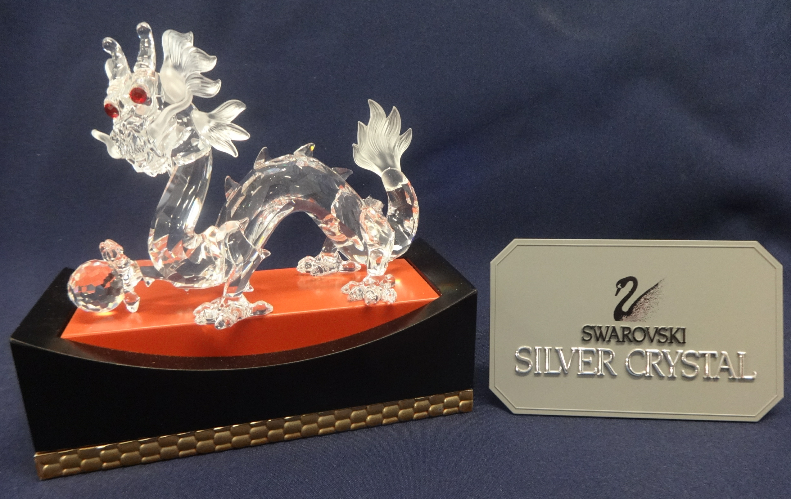 Swarovski Crystal SCS Members 1997 "fabulous Creatures"The Dragon and Stand.