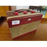 VINTAGE PORTABLE ROBERTS JUNIOR RADIO