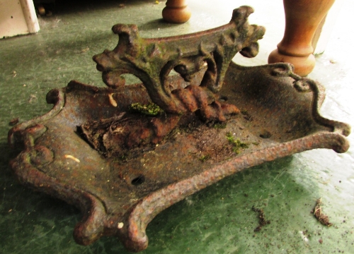 CAST IRON BOOT SCRAPER