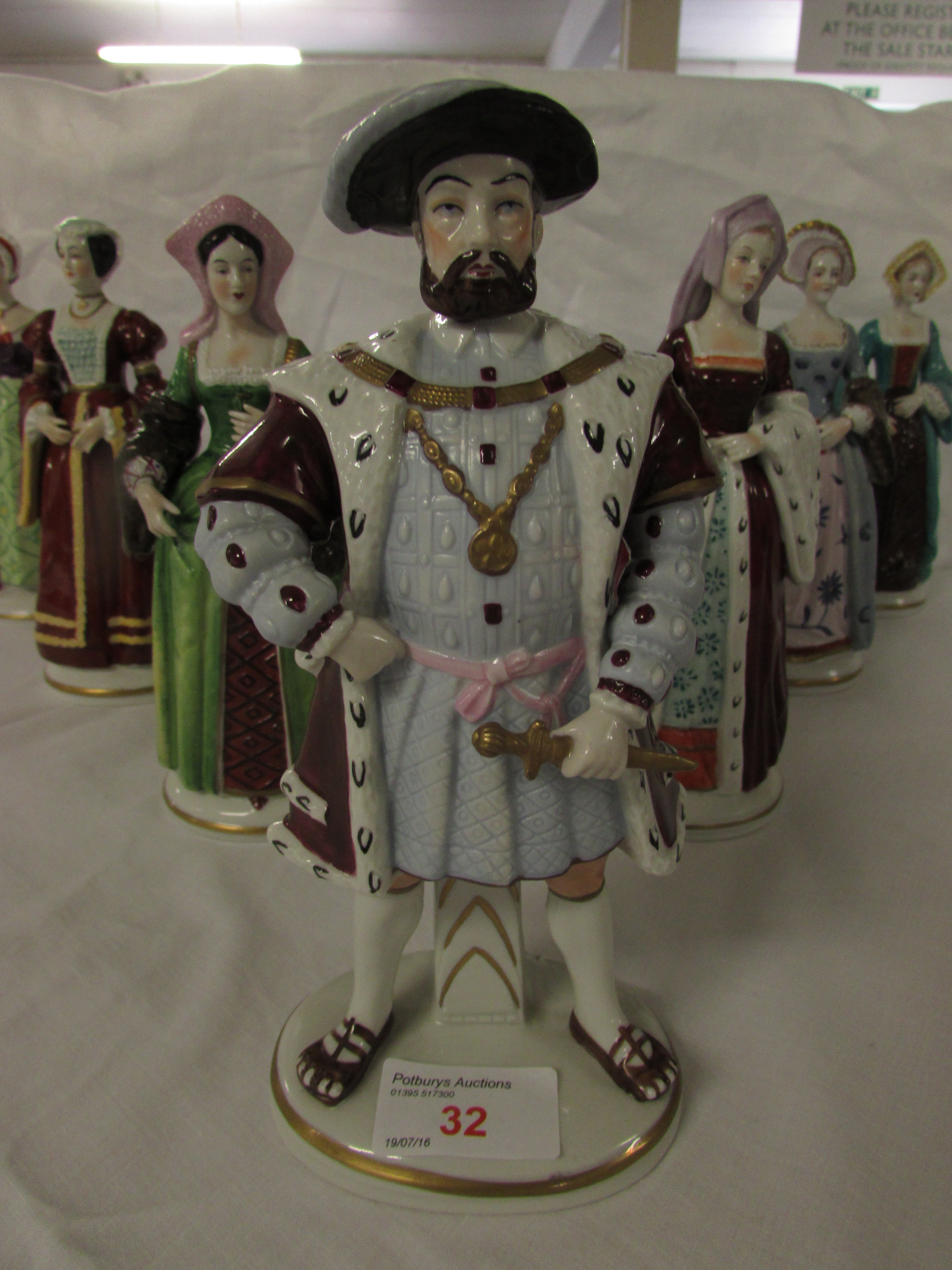 Set of Sitzendorf porcelain figures of Henry VIII and his six wives - Image 4 of 6