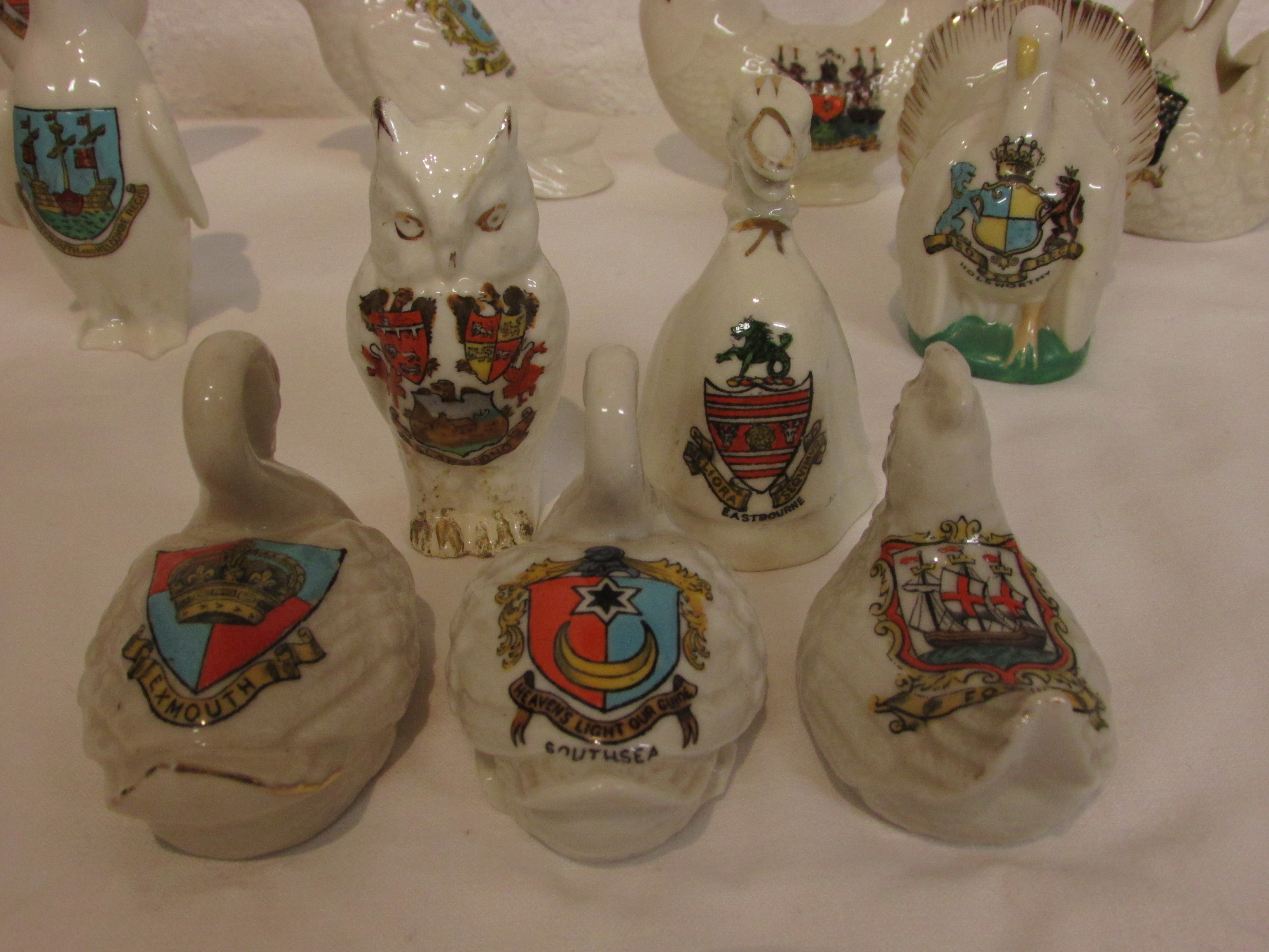 Ten crested china figures of birds - Carlton, Arcadia, Grafton etc (height of tallest 9.5cm) - Image 2 of 2