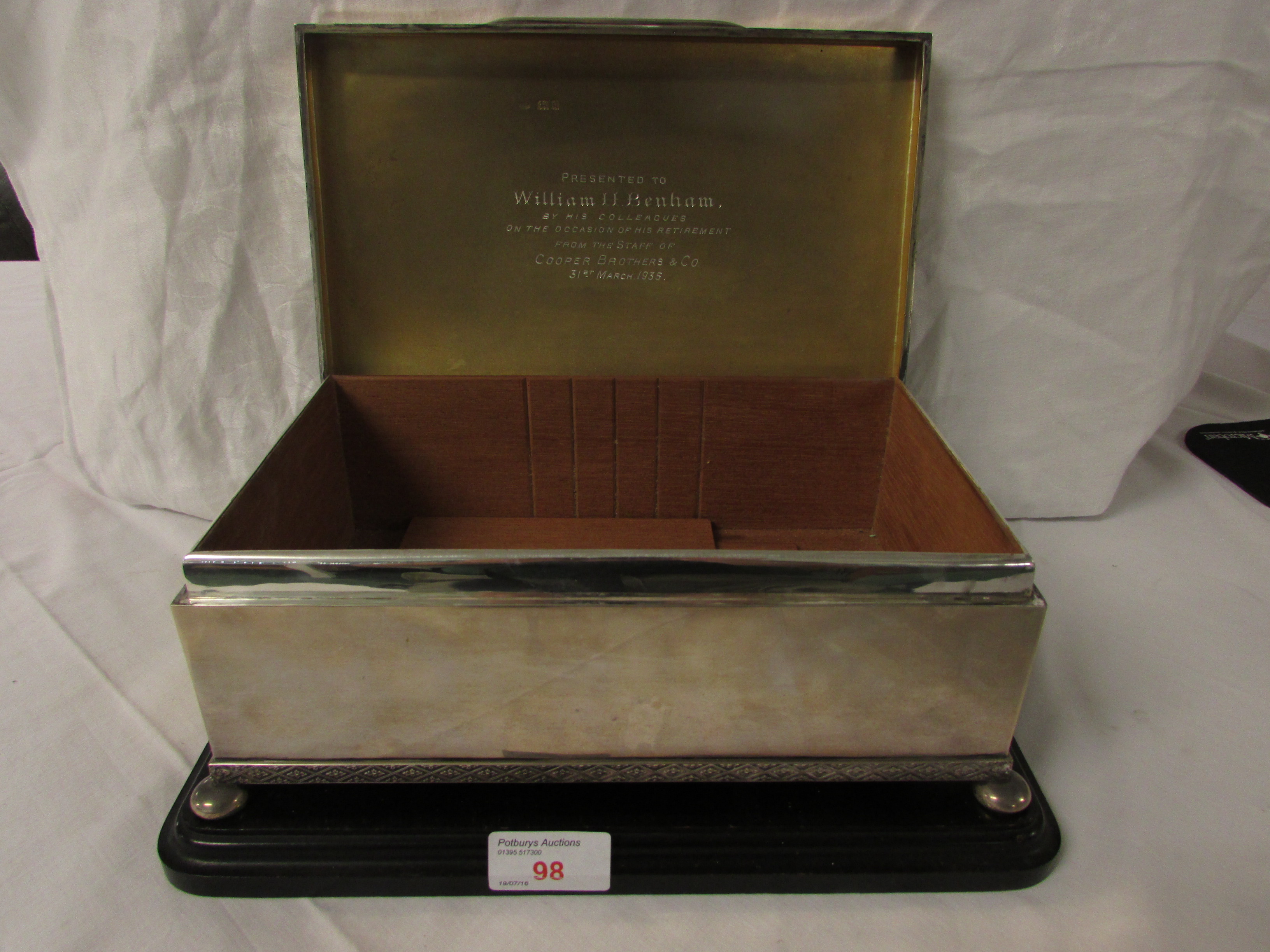 A large George V silver cigarette casket, the hinged lid with engine turned bands and diaper - Image 5 of 5