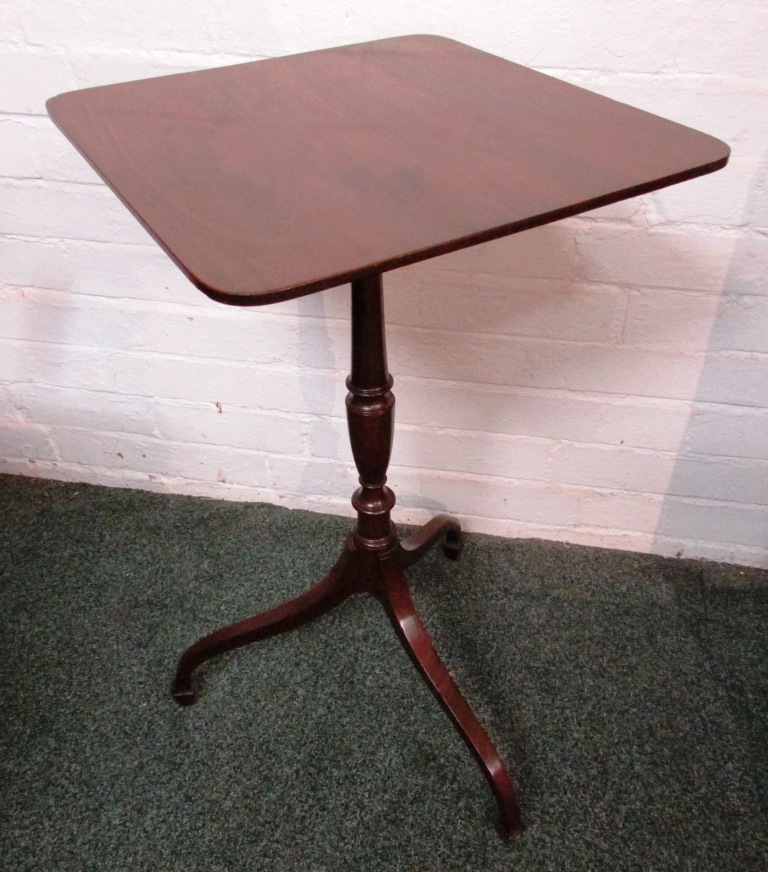 Slender late 19th century mahogany tripod single pedestal table with square top, the graceful S