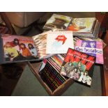 LARGE QUANTITY OF 7" VINYL SINGLES INCLUDING ROLLING STONES AND TOM JONES