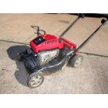 MOUNTFIELD SP470 LAWN MOWER WITH BRIGGS AND STRATTON PETROL ENGINE TOGETHER WITH NON MATCHING