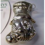 WHITE METAL NOVELTY MATCH VESTA MODELLED AS MAN WITH TOP HAT AND BULBOUS NOSE, STAMPED 925