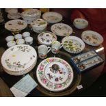 ASSORTED ROYAL WORCESTER TABLE WARE INCLUDING 'EVESHAM' AND 'STRAWBERRY FAIR'
