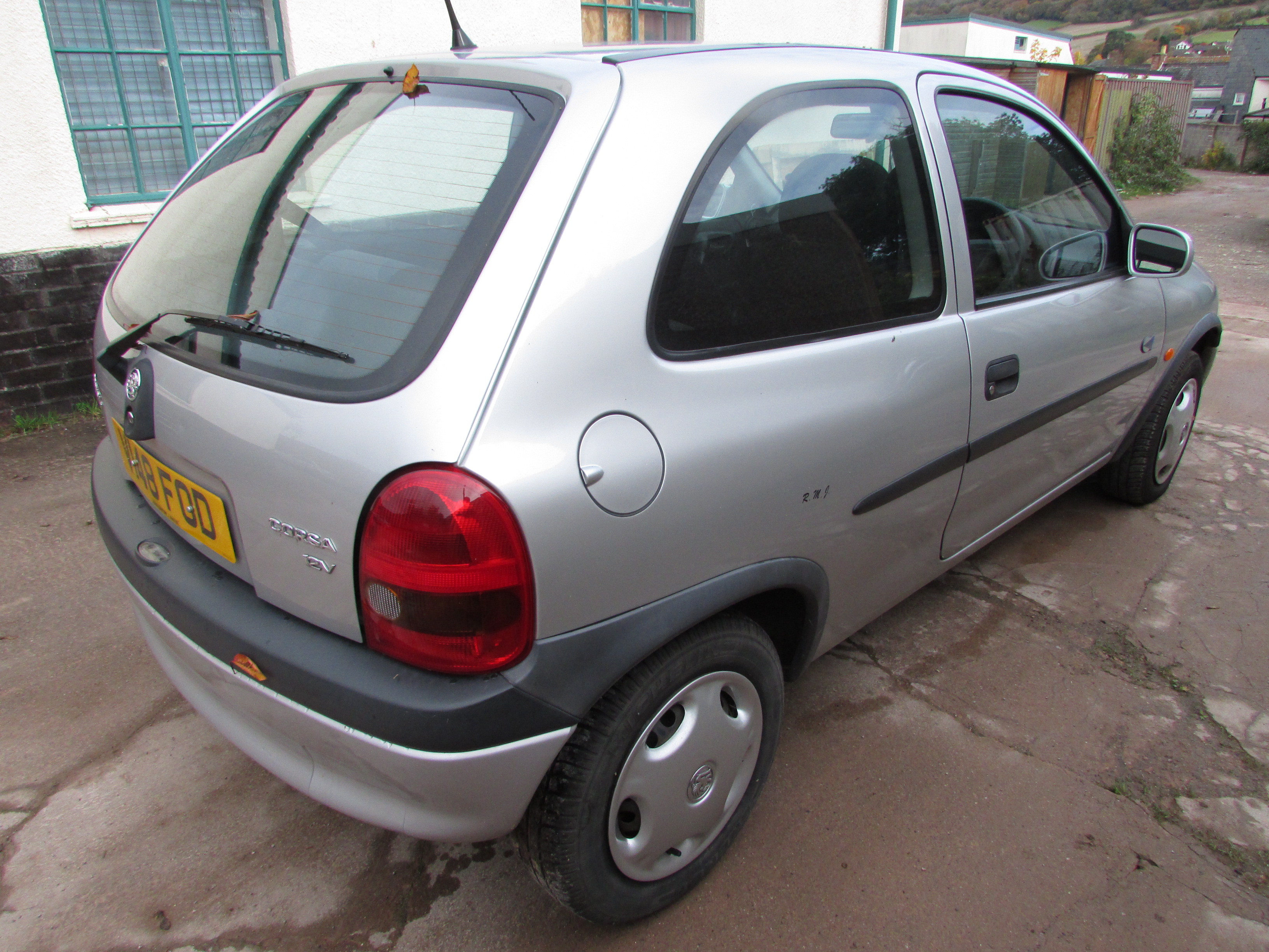 Silver Vauxhall Corsa Club 12V three door hatchback, registration number V148 FOD, date of first - Image 7 of 11