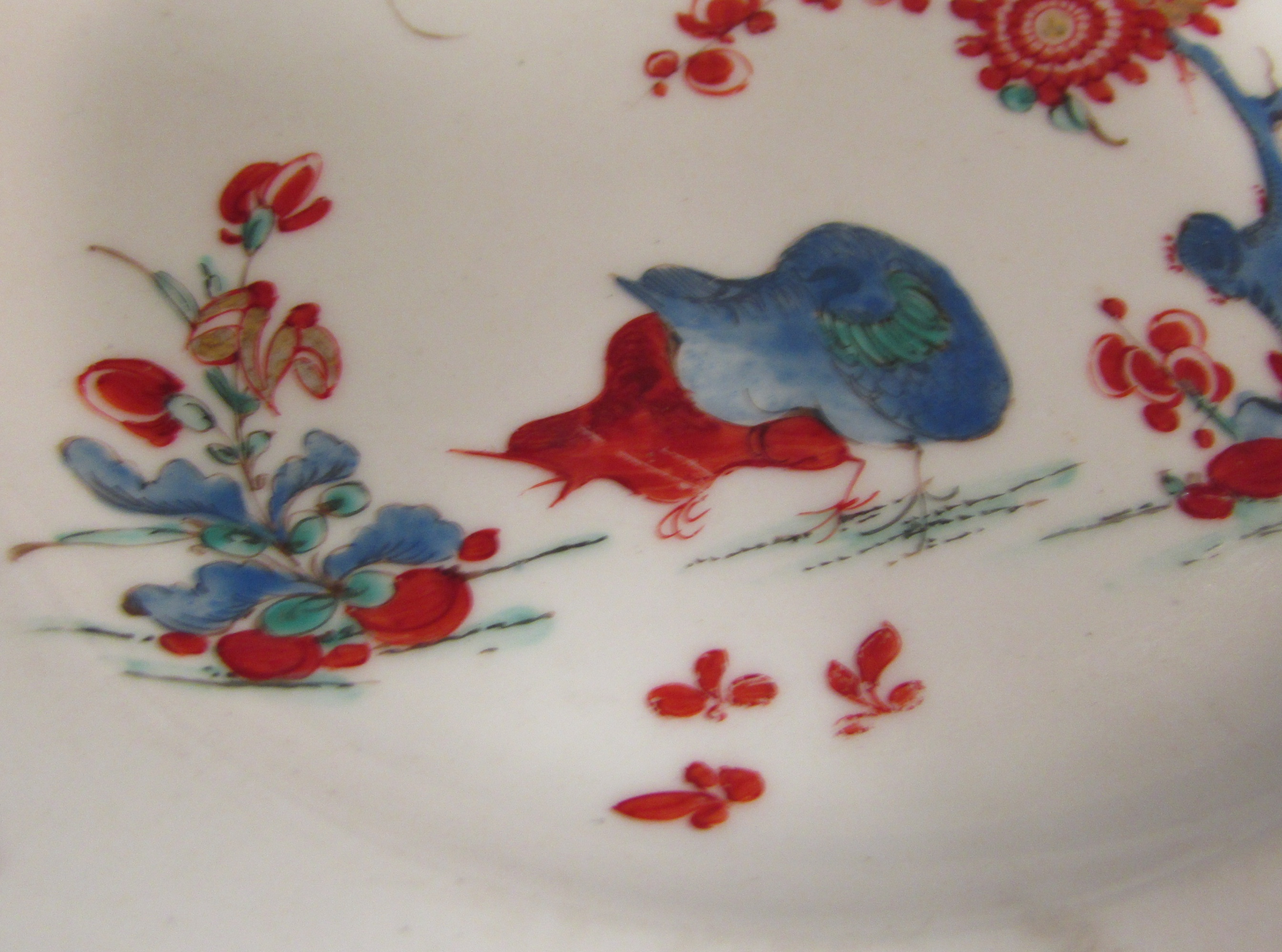 English porcelain hexagonal plate, painted with the quail pattern in the Kakiemon style, perhaps - Image 3 of 3