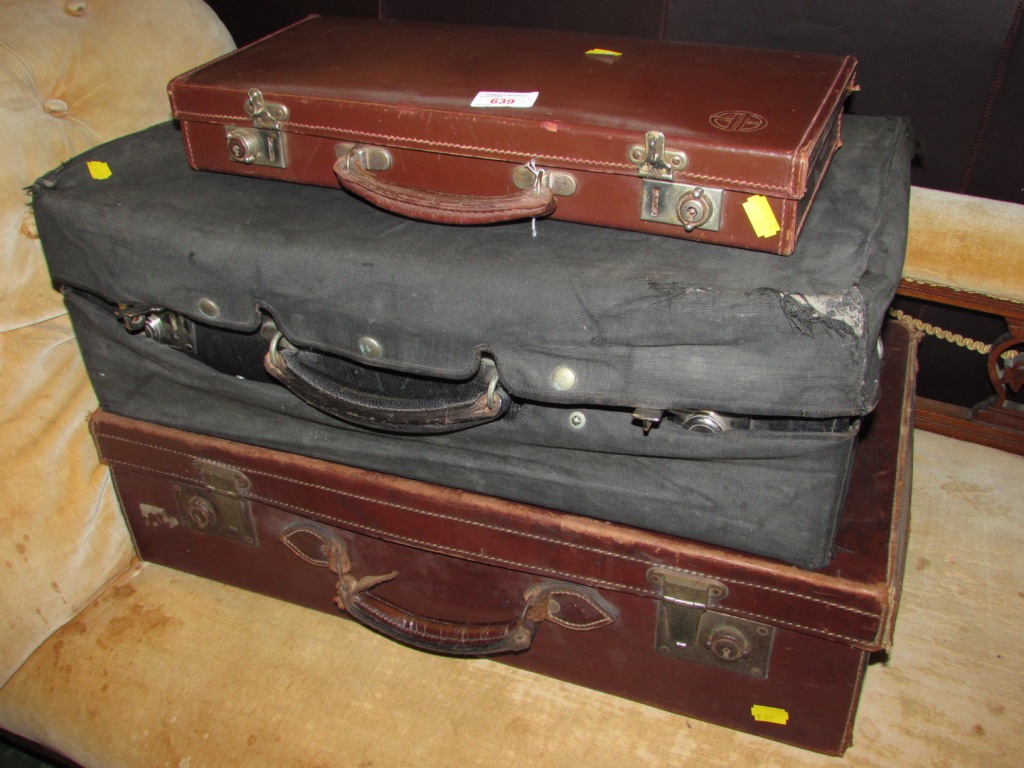 VINTAGE CASES INCLUDING SMALL LEATHER CASE, FITTED VANITY TRAVEL CASE WITH CANVAS COVER AND PART