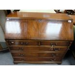 Reproduction 3 drawer bureau