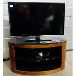 Samsung flat screen television 32" and stand (2)