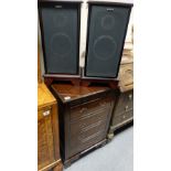 Dark oak hifi cabinet (no internals) with matching speaker stands in shape of chest of drawers (3)