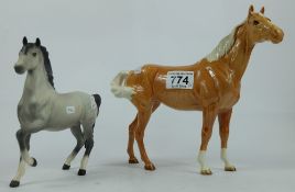 Beswick Palomino Swish Tail 1182 with grey matt Prancing Arab 1261(2)