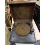 Early electric gramaphone with Magnet el