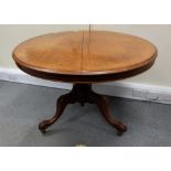 Victorian Mahogany tilt top dining table