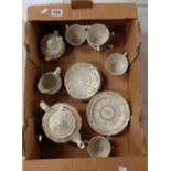 A Royal Doulton Dorset tea set (21)