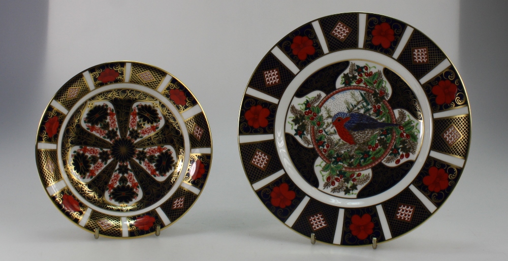 Royal Crown Derby Christmas Plate 1993 and footed dish in the Old Imari design 1128,