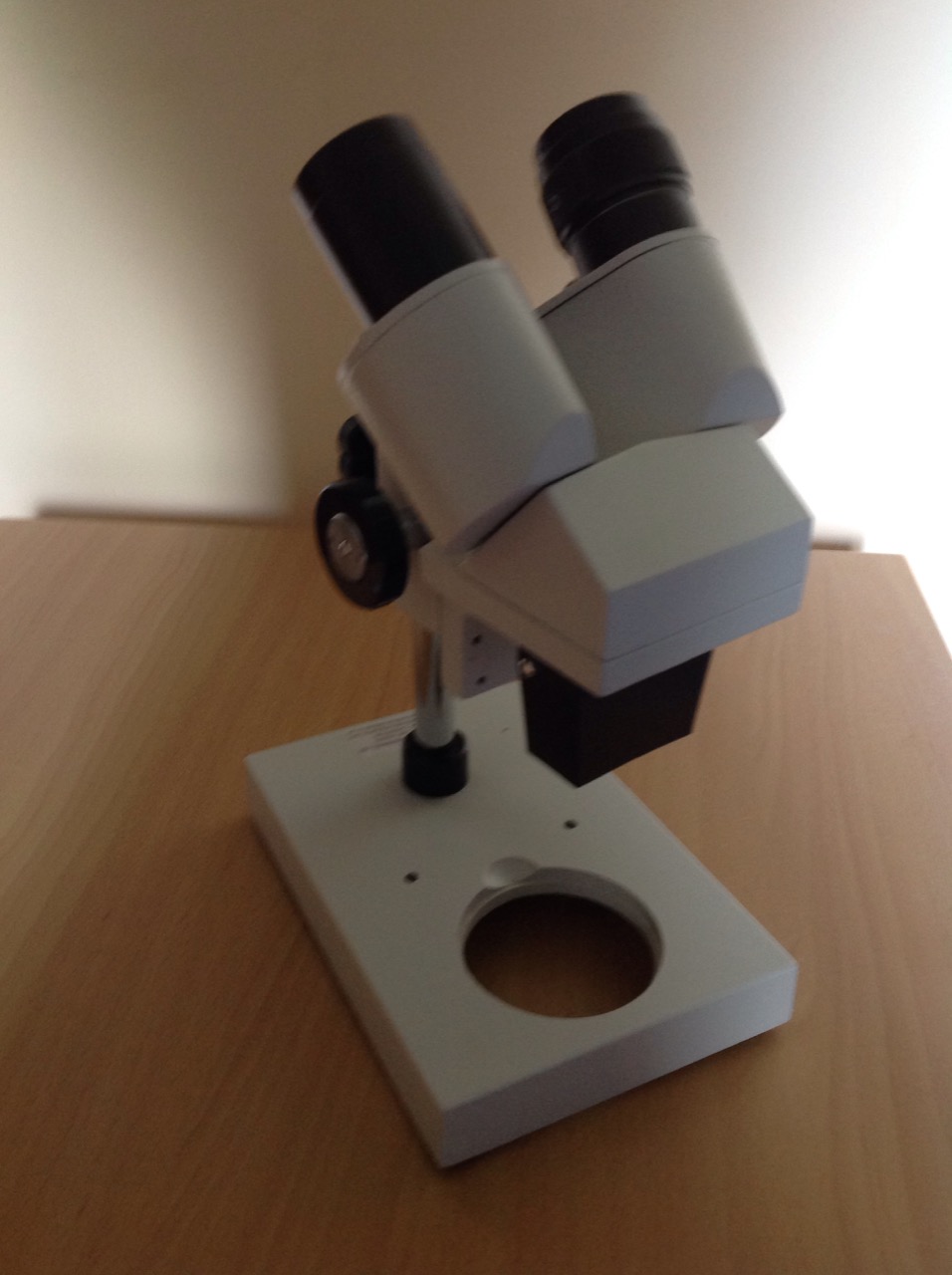 A cased Olympus BHS/BHT system microscope, complete with light, lenses, etc. (A lot) - Image 3 of 3