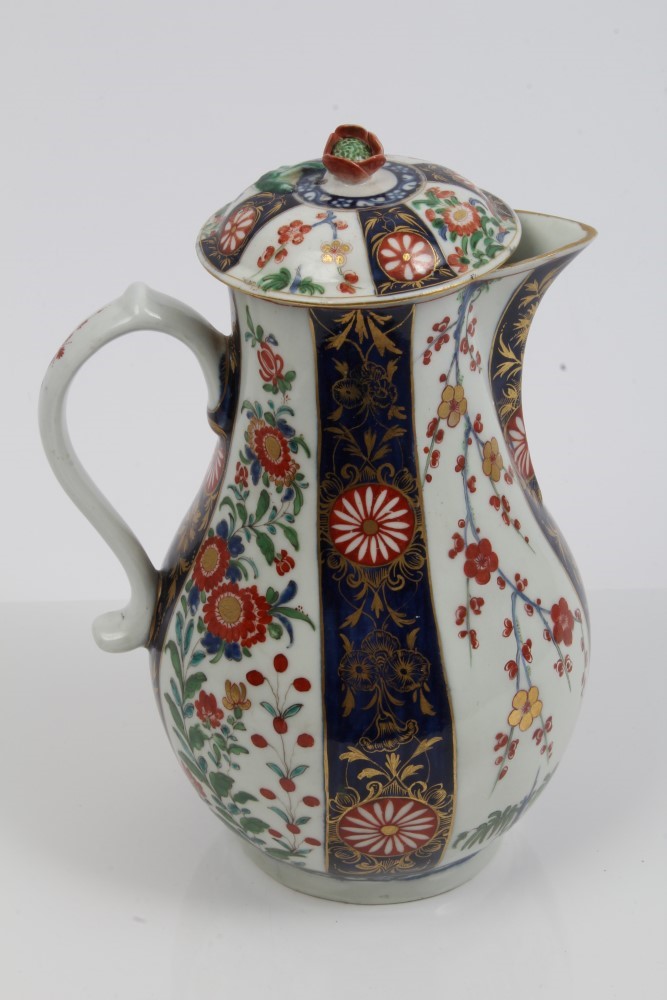 18th century Worcester Queens pattern jug and cover with floral knop, - Image 3 of 5