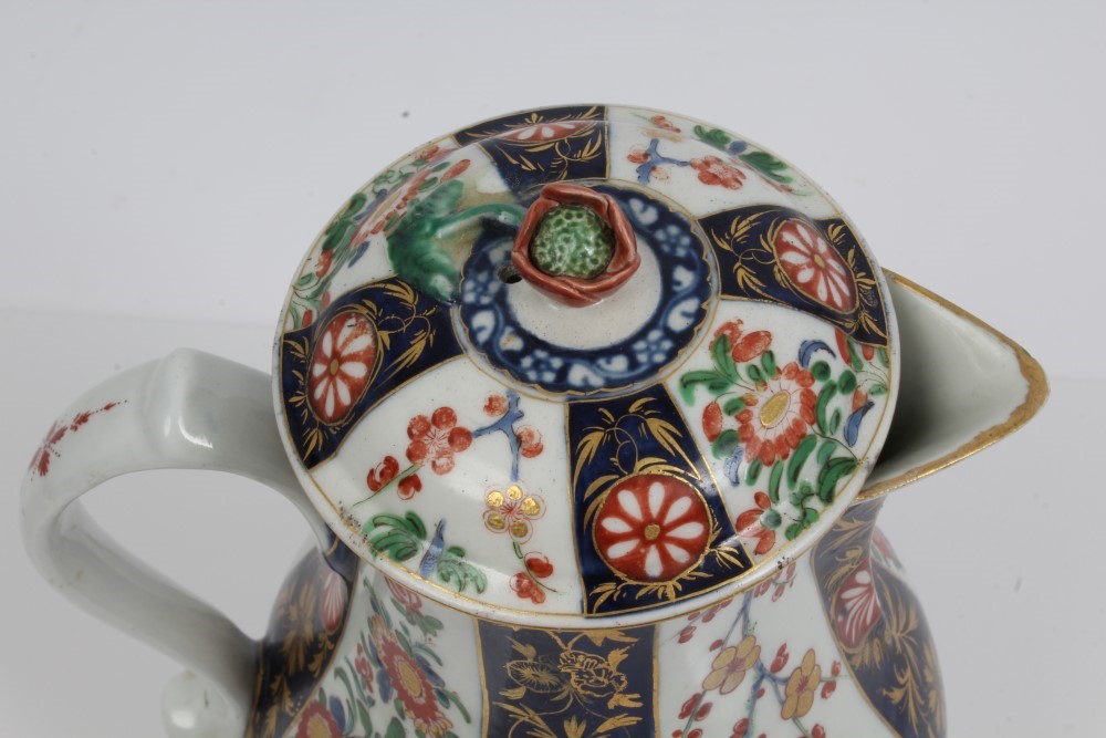 18th century Worcester Queens pattern jug and cover with floral knop, - Image 4 of 5