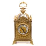 Fine quality 19th century Continental mantel clock with French eight day movement striking on a