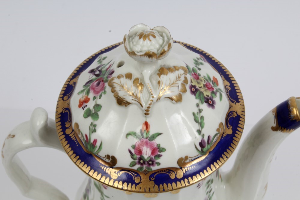 18th century Worcester fluted coffee pot and cover with moulded floral knop, - Image 4 of 5