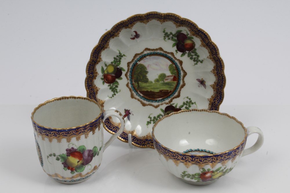 18th century Worcester Lord Henry Thynne pattern trio with fluted bodies,