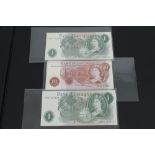 Banknotes - Bank of England - red-brown Ten Shilling Notes consecutively numbered - Fforde (Feb.