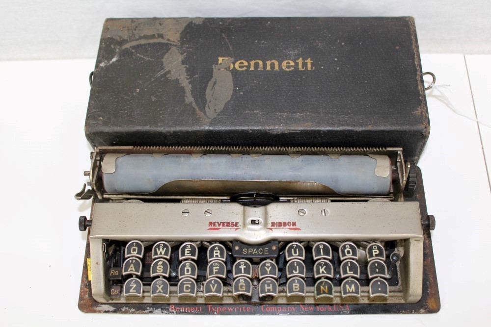 Vintage 'Bijou' typewriter in original leather case with stationery pockets, - Image 4 of 4