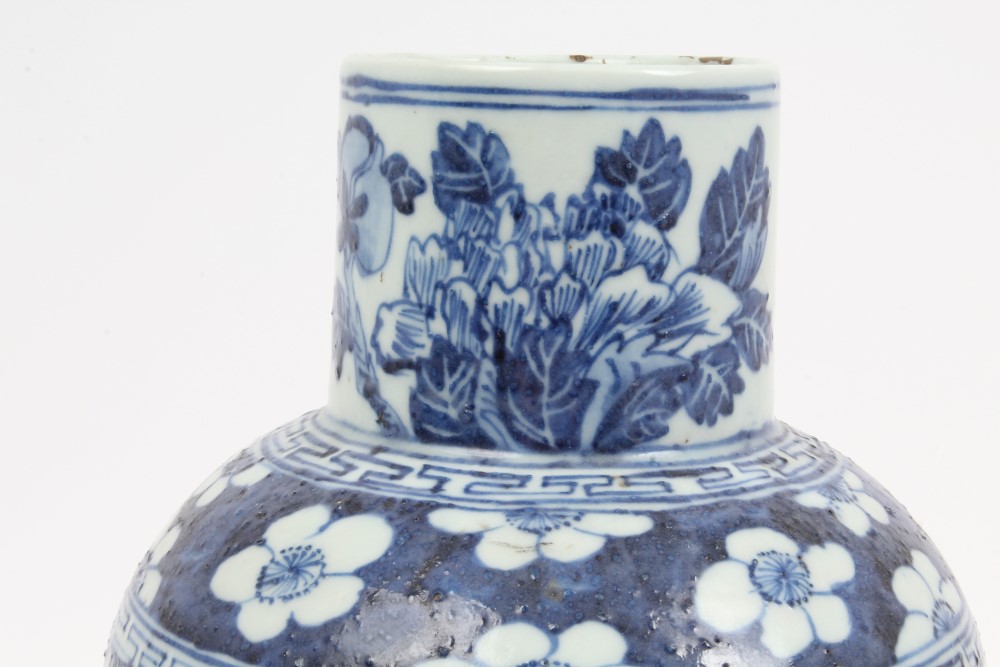 Late 19th century Chinese blue and white porcelain vase with precious object and floral decoration, - Image 4 of 6