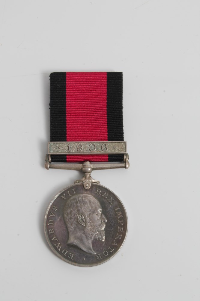 Natal Rebellion medal with 1906 clasp, renamed to Pte. H. Payne. - Image 2 of 2