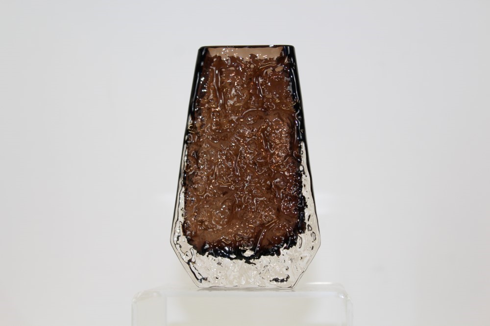 Whitefriars cinnamon coffin vase designed by Geoffrey Baxter