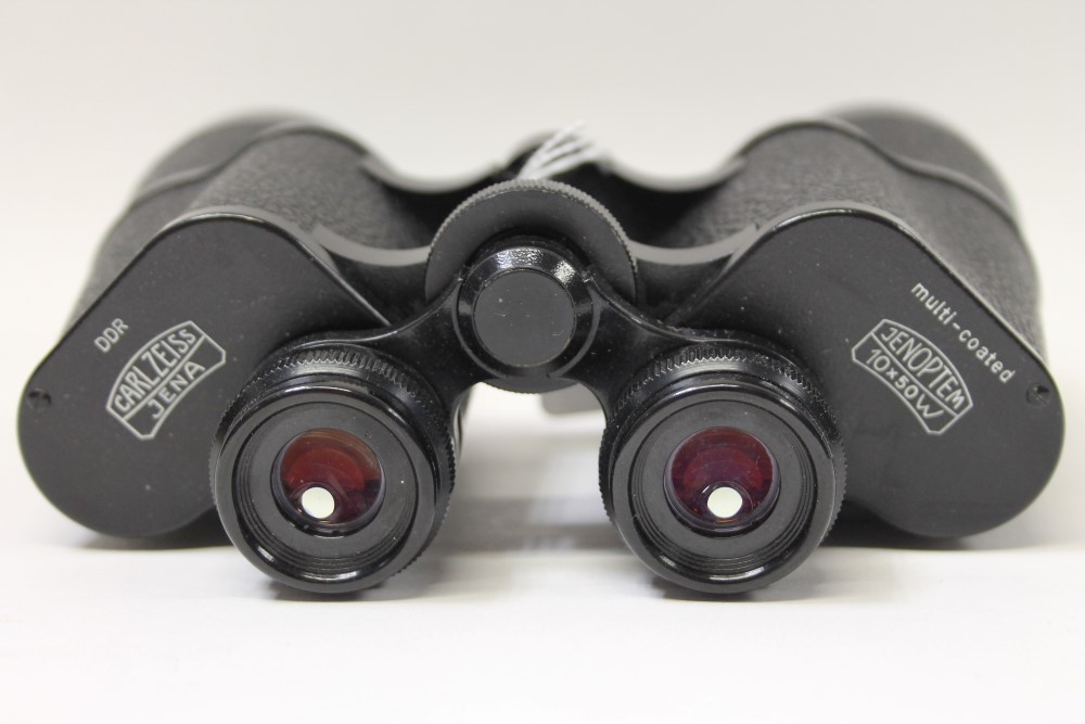 Late 20th century pair Carl Zeiss 10 X 50W multi-coated binoculars, signed - Carl Zeiss Sena no. - Image 2 of 2