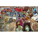Quantity of vintage costume jewellery - including various bead necklaces, brooches,