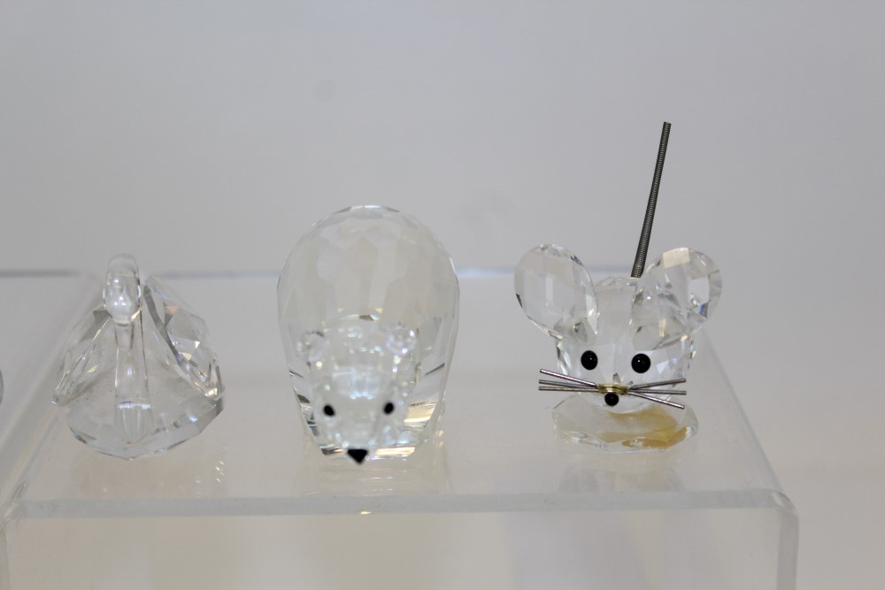 Selection of Swarovski crystal ornaments - including Polar Bear, Hedgehog, Swan, Owl, etc, - Image 2 of 4