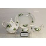 Royal Albert Trillium pattern tea and dinnerware (80 pieces)