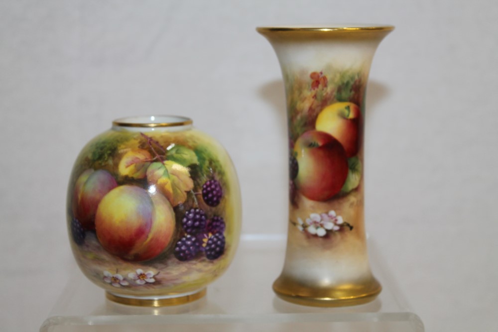 Royal Worcester vase with hand-painted fruit decoration, signed - T.