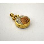 A 9CT GOLD JASPER AND ONYX FOB PENDANT, hallmarked for London 1982