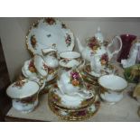 ROYAL ALBERT 'OLD COUNTRY ROSES' TEASET (22)