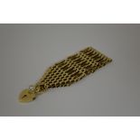 A 9CT GOLD GATE BRACELET, length 19cm, weight approximately 19gms