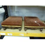 A PAIR OF VICTORIAN MAHOGANY FRAMED FOOTSTOOLS, with velvet upholstered tops (sd)