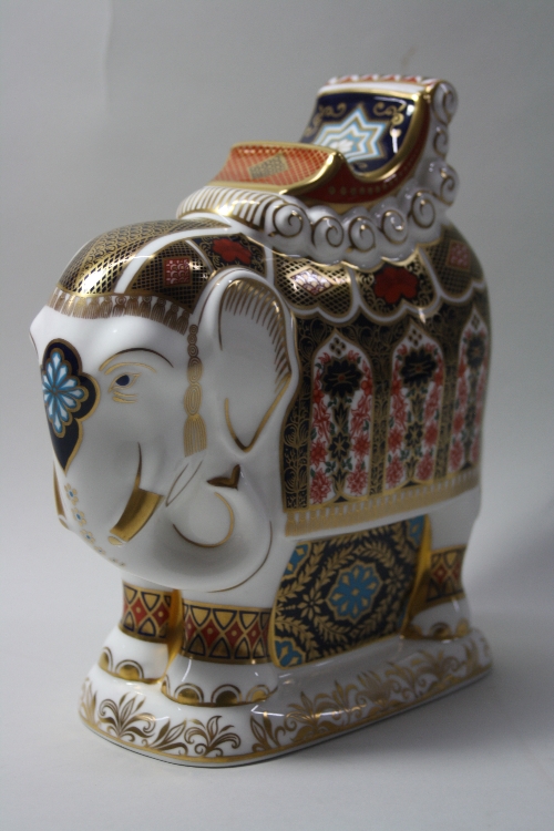 A BOXED ROYAL CROWN DERBY PAPERWEIGHT, 'Large Elephant', height approximately 21cm