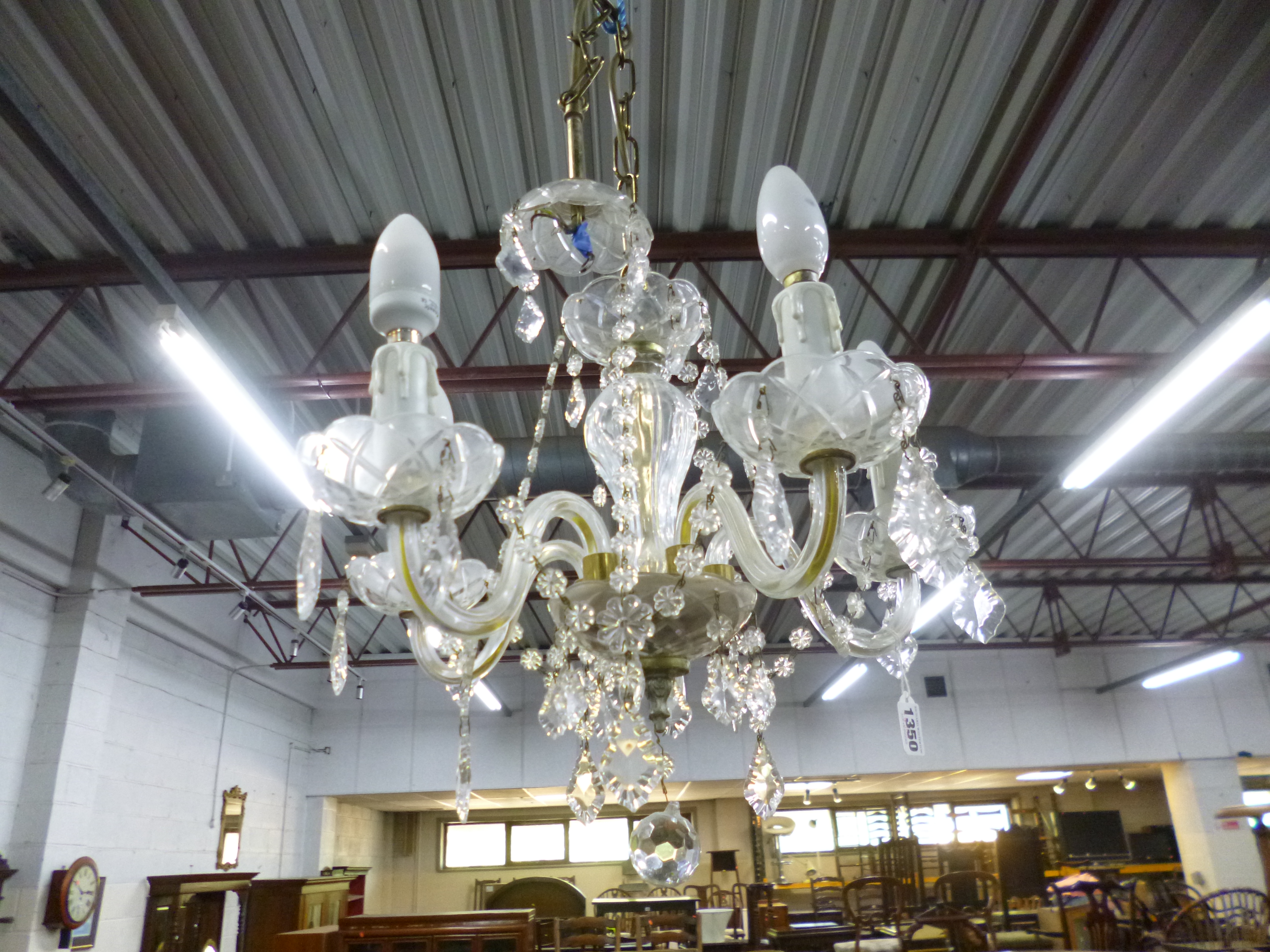 A GLASS FIVE BRANCH CHANDELIER WITH DROPPERS (sd)