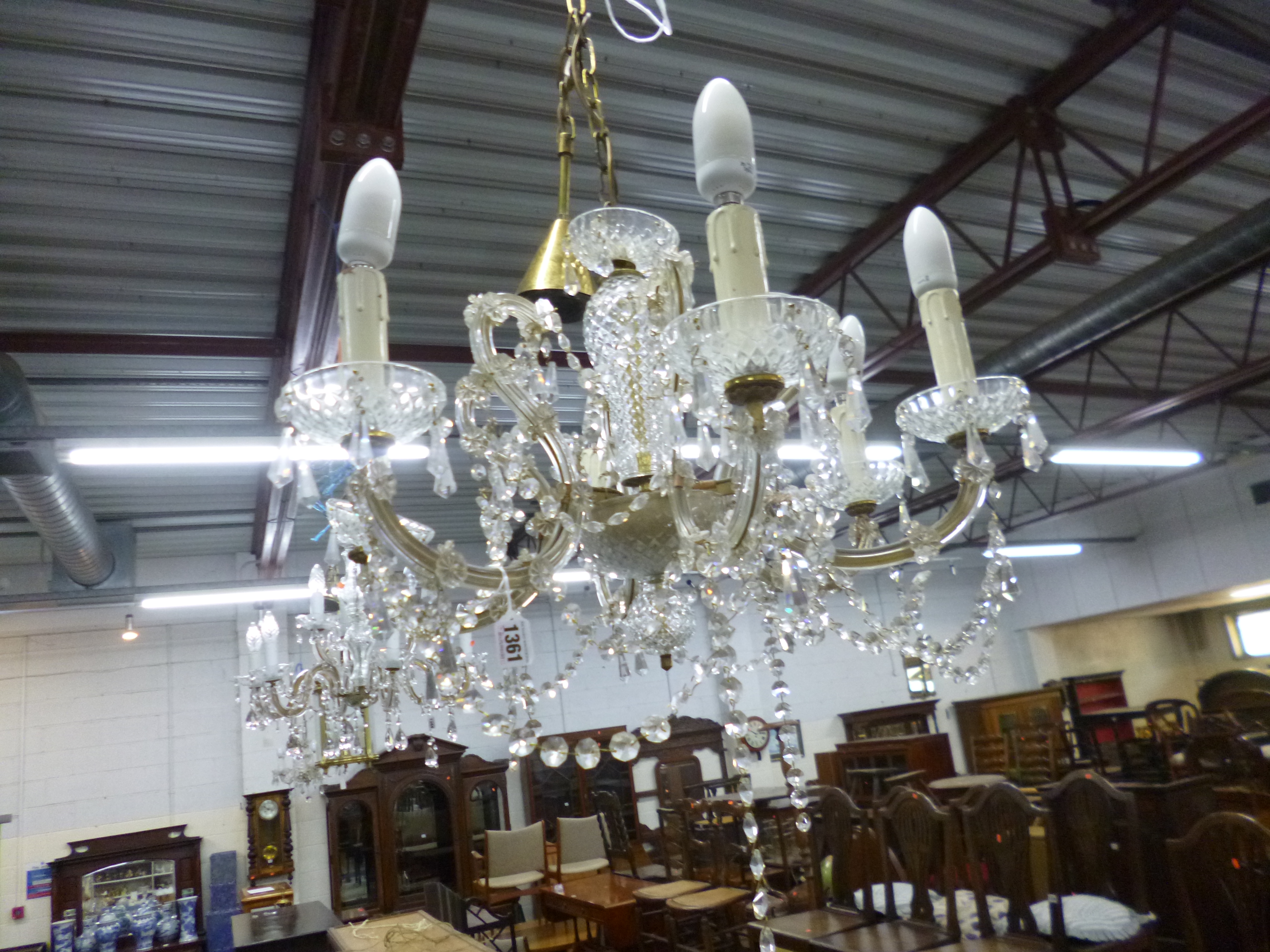 A GLASS SIX BRANCH CHANDALIER WITH DROPPERS (sd)