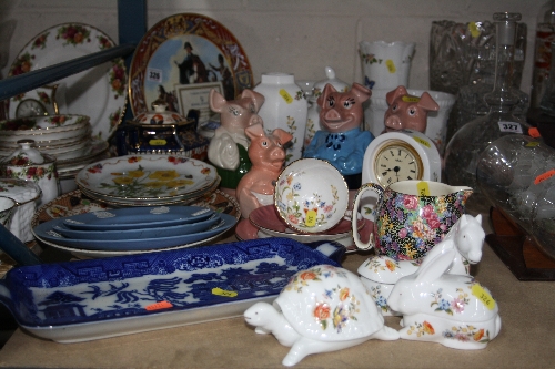 VARIOUS CERAMICS, to include Aynsley 'Cottage Garden', Wade Natwest Pigs, Wedgwood, etc