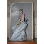 A BOXED LLADRO FIGURE, 'A Quiet Moment'