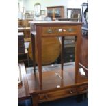 AN EDWARDIAN MAHOGANY INLAID OCCASIONAL TABLE, with drawer