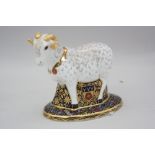 A BOXED LIMITED EDITION ROYAL CROWN DERBY PAPERWEIGHT, 'The Heraldric Derbyshire Ram' No.172/950,